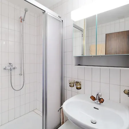 Apartamento Sungold-1 By Interhome Zermatt